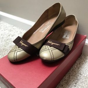 Used Ferragamo women’s flats